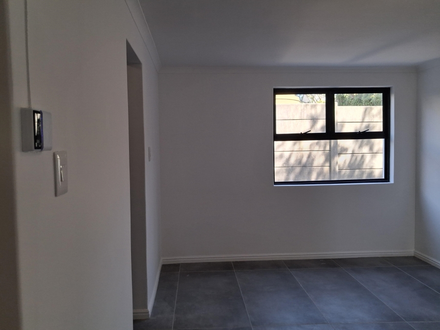 To Let 1 Bedroom Property for Rent in Stellenberg Western Cape